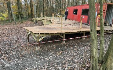 Les travaux d'installation d'un accrobranche - Suivi.